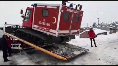 kurtarma operasyonu - Köylerde mahsur kalan hastaları ekipler kurtardı - BİNGÖL Videosu