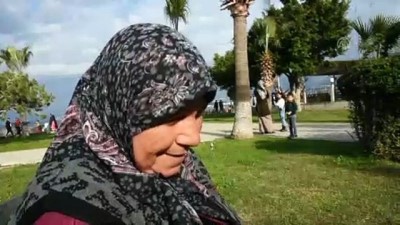 yasli kadin - Sahipsiz kedilerin Fadime annesi - HATAY  Videosu