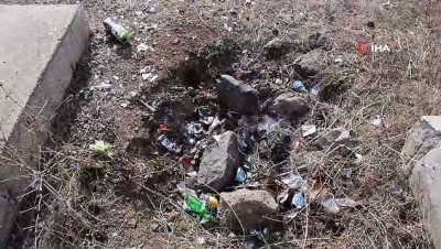 2010 yili -  Şehit anıtını çöplüğe çevirdiler  Videosu