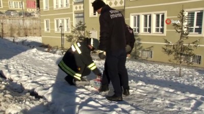  Gaz kaçıran tüpü 9’uncu kattan aşağı attı