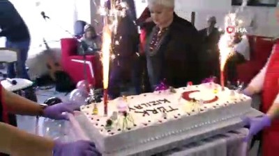 yilbasi -  Huzurevi sakinleri 2019 yılına erken girdi  Videosu