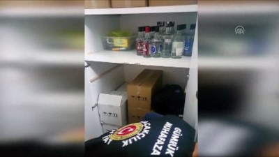 kacak esya - İzmir'de bin 988 şişe kaçak içki ele geçirildi  Videosu