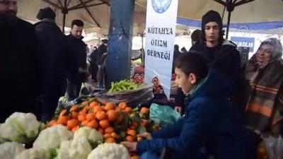 karnabahar - Otizmli çocuklar pazarda sebze ve meyve sattı - KÜTAHYA Videosu