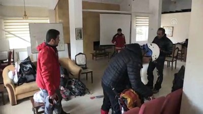 askeri helikopter - Demirkazık'ta kayıp dağcıyı kurtarma çalışmaları - NİĞDE  Videosu