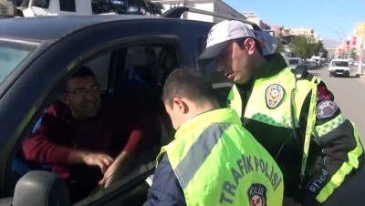 polis kiyafeti - Down sendromlu Cizreli gencin 'polis olma' heyecanı - ŞIRNAK Videosu
