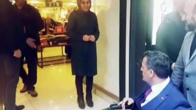 ozel sektor - 'Engelsiz yürüyüşe' katılan Vali tekerlekli sandalye kullandı - SAMSUN Videosu