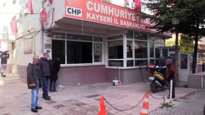 madde bagimlisi - Kayseri'de CHP ilçe başkanlığına zarar verildi  Videosu
