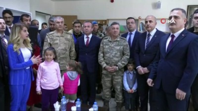 emniyet muduru -  Şehit kızı, babası adına kütüphane kurdu Videosu