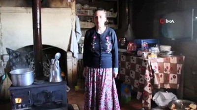 yasam mucadelesi -  Engelli eşine ve kaynına bakan Öznur Akkan'ın tek hayalı; ' evinin çatısının yapılması' Videosu