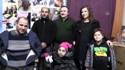 Engelliye akülü sandalye - SİİRT