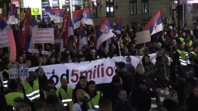 hukumet - Sırbistan'daki hükümet karşıtı protestolar - BELGRAD  Videosu