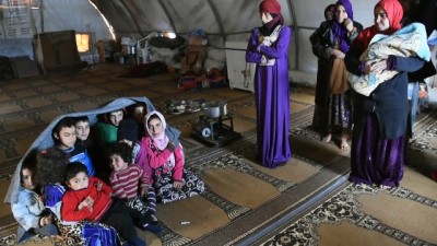 Suriye sınırında 32 bin sivil yardım bekliyor - İDLİB 