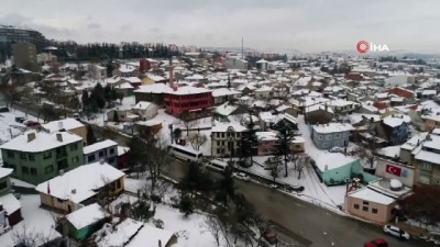 kar yagisi -  Eskişehir yeni yıla beyaz örtüyle giriyor...Tarihi Odunpazarı Bölgesi havadan görüntülendi  Videosu