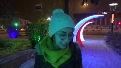 Kar Erzincanlıları sokağa döktü 