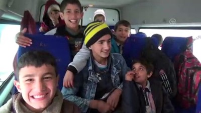 Karda mahsur kalan öğrencilerin imdadına ekipler yetişti - MUŞ