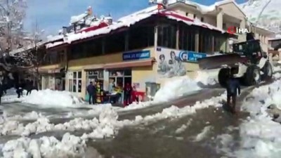  Tunceli’de kar yağışı etkisini sürdürüyor