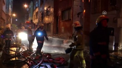 gorgu tanigi - Beyoğlu'nda yangın - İSTANBUL  Videosu