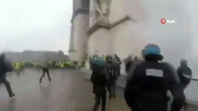 polis kamerasi -  - Fransa’da Gösterilerin Şiddeti Polis Kamerasında Videosu