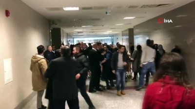 taciz iddiasi -  İstanbul Adliyesi koridorlarında cinsel taciz davası öncesi kavga  Videosu