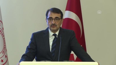 imza toreni - Bakan Dönmez: 'Türkiye'ye güvenen yatırım yapan hiçbir zaman kaybetmedi, kaybetmeyecek' - ANKARA  Videosu