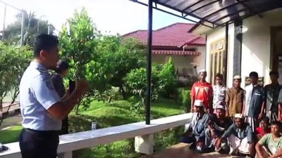 hukumet - Endonezya'da 20 Arakanlı Müslüman kurtarıldı - KUALA  Videosu