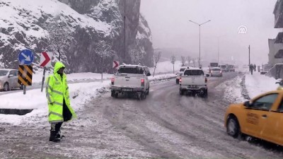 kar yagisi - Hakkari'de kar yağışı Videosu