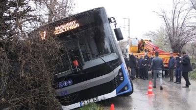 milat - Halk otobüsü kanala düştü: 1 yaralı - ELAZIĞ  Videosu