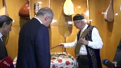  İbrahim Kalın ve Yavuz Bingöl ‘İrfani Türküler’ konserinde sahne aldı