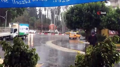 engelli personel -  Mersin'de sağanak yağış etkisini hissettiriyor  Videosu