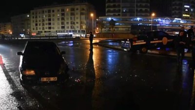 zabita ekibi - Otomobil zabıta aracına çarptı: 2 yaralı - HATAY  Videosu