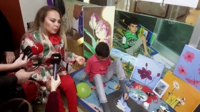 engelli vatandas - Sanatçı Safiye Soyman engellilerle buluştu - İSTANBUL Videosu