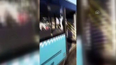 otobus duragi - GÜNCELLEME - Otobüs durakta bekleyenlere çarptı: 3 ölü - İSTANBUL  Videosu