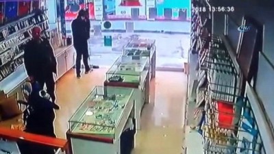 hirsiz -  Telefon hırsızlığı kamerada  Videosu