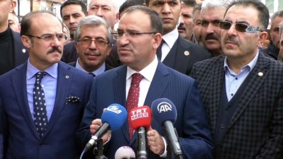 hukumet -  Başbakan Yardımcısı Bozdağ:'Afrin şehir merkezine girmeyin demek oradaki teröristlere dokunmayın demektir' Videosu