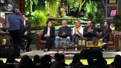 beyaz show - Beyaz'dan kahkahaya boğan Tarkan taklidi  Videosu