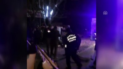 ticari arac - Denizli'de otomobil ile hafif ticari araç çarpıştı: 2 yaralı  Videosu