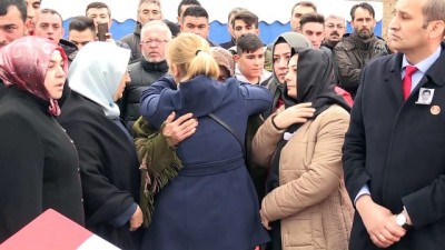 koy mezarligi - Kazada şehit olan polis son yolculuğuna uğurlandı - AFYONKARAHİSAR Videosu