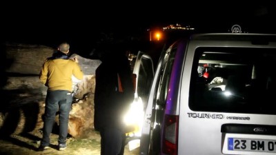 ticari arac - Elazığ'da trafik kazası: 1 ölü, 3 yaralı Videosu