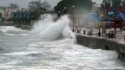 siddetli yagis -  Lodos dev dalgalar oluşturdu  Videosu