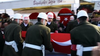 koy mezarligi - Şehitlerimizi uğurluyoruz - Şehit Uzman Çavuş Burak Akalın'ın cenaze töreni (3) - SAMSUN Videosu