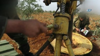 koordinat -  - Esad rejimi, ÖSO ile savaşması için DAEŞ'in İdlib'e geçişine izin verdi  Videosu
