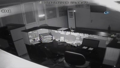 hirsiz -  İş yeri hırsızı kamerada  Videosu