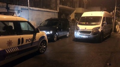 olum haberi - İzmir'de servis minibüsüne silahlı saldırı: 1 ölü Videosu