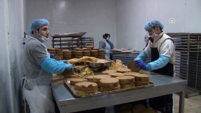 gida sektoru - Sevgililer için 8 ülkeye 1 milyon kalpli pasta ihraç etti - KOCAELİ  Videosu