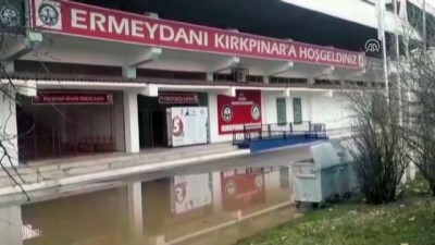 Tunca Nehri Sarayiçi'nde taşma seviyesinde akıyor (2) - EDİRNE