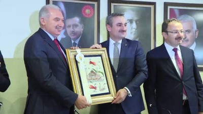belediye meclis uyesi - AK Parti İstanbul İl Başkanı'ndan Büyükşehir Belediyesi'ne ziyaret - İSTANBUL  Videosu