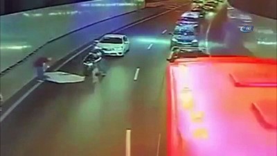 motosikletci -  Araçtan düşen yatakla kaza yapmıştı, sürücü yaşananları İHA'ya anlattı  Videosu