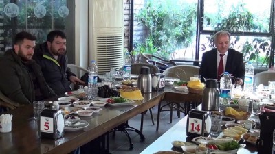 issizlik maasi - 'Çocuktan Gelin Olmaz' projesine kuaförlerden destek - MANİSA Videosu