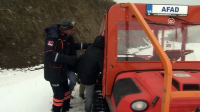 ekince - Karda mahsur kalan 4 kişi kurtarıldı - MUŞ Videosu