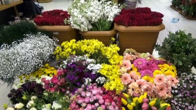 farkindalik -  Sevgililere ‘zeytin dallı’ gül demeti  Videosu